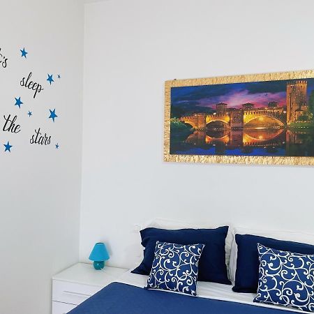 Confortini Rooms Sunday Verona Exterior photo