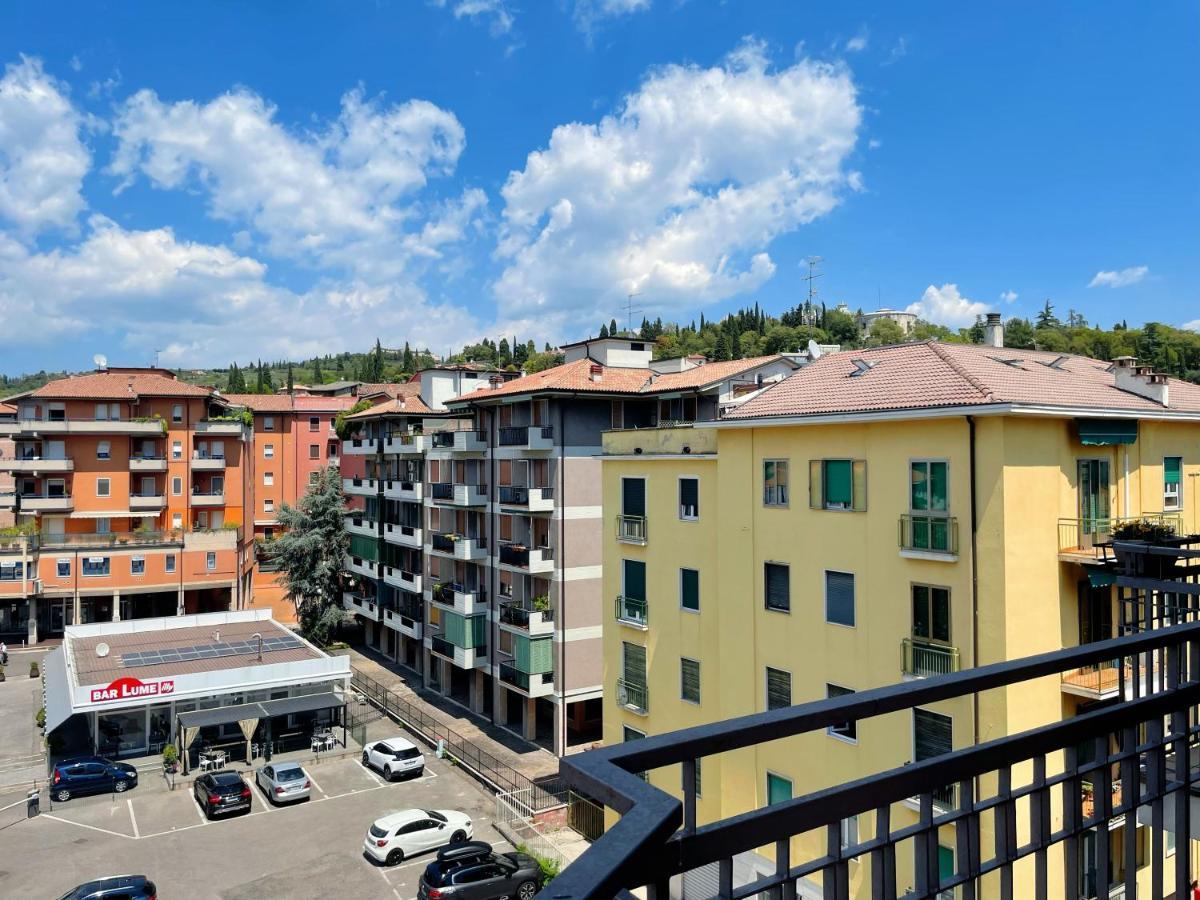 Confortini Rooms Sunday Verona Exterior photo